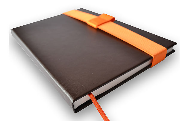 NOTEBOOK A5 WITH PAPER REFILL