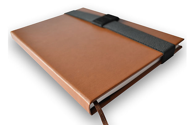 NOTEBOOK A5 WITH PAPER REFILL
